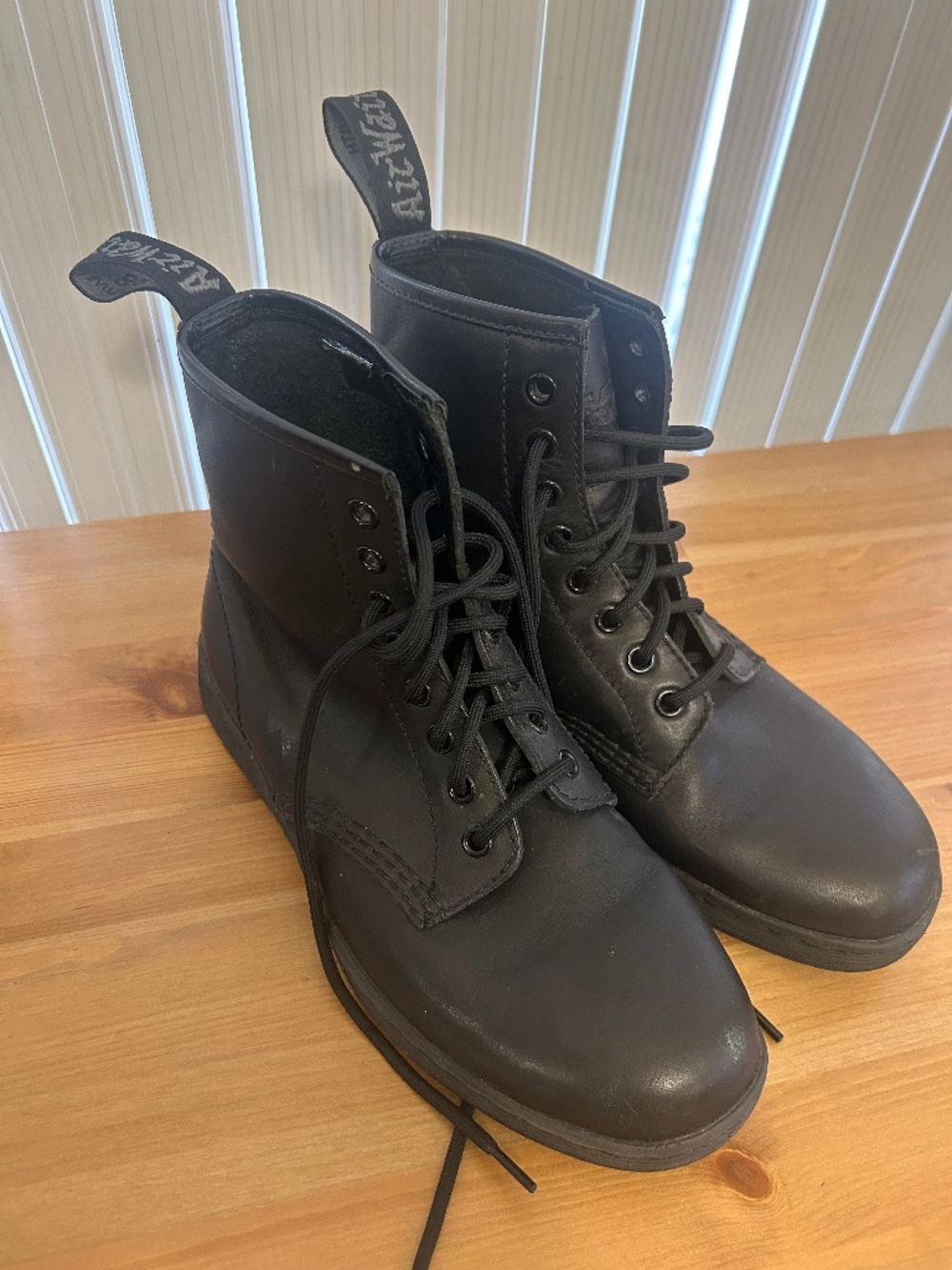 Dr. Martens Newton Boots Black
